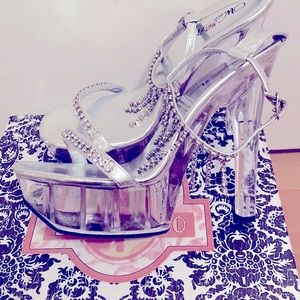 Swarovski Rhinestone Clear Lucite Platform Heels⭐️SALE⭐️🤩